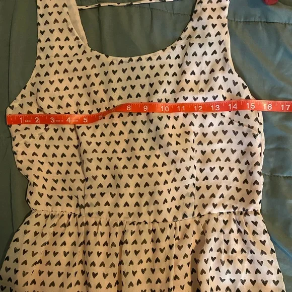 Forever 21 XXI Heart Pattern Dress, Open Back- medium - Picture 8 of 10